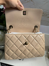 Load image into Gallery viewer, Chanel series 31 (2021) 21S Beige Lambskin LGHW Small Trendy CC Flap Bag with non detachable shoulder strap
