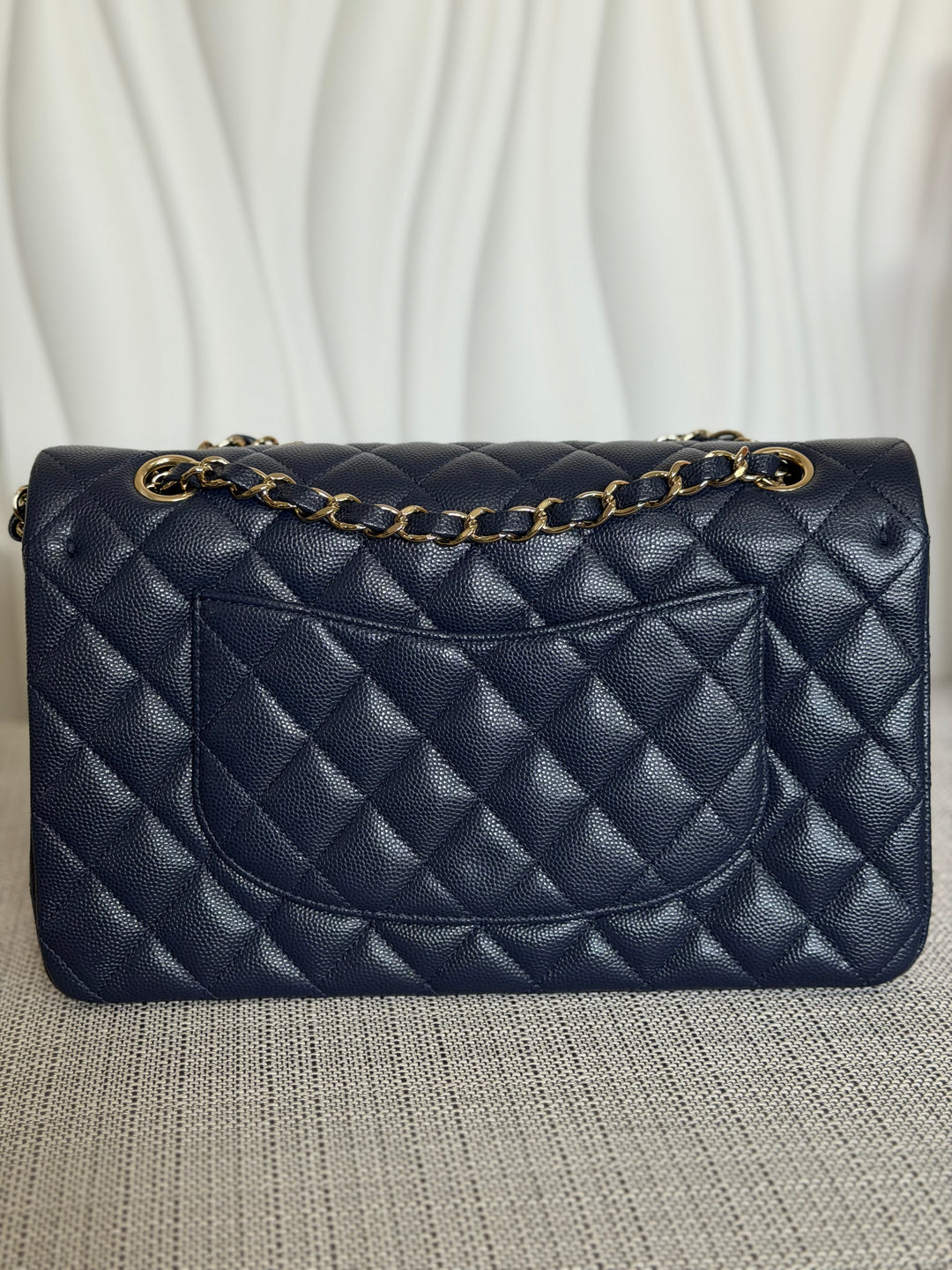 CHANEL series 29 20C Navy Caviar Medium ML Timeless Classic Double Flap Bag 2019/2020
