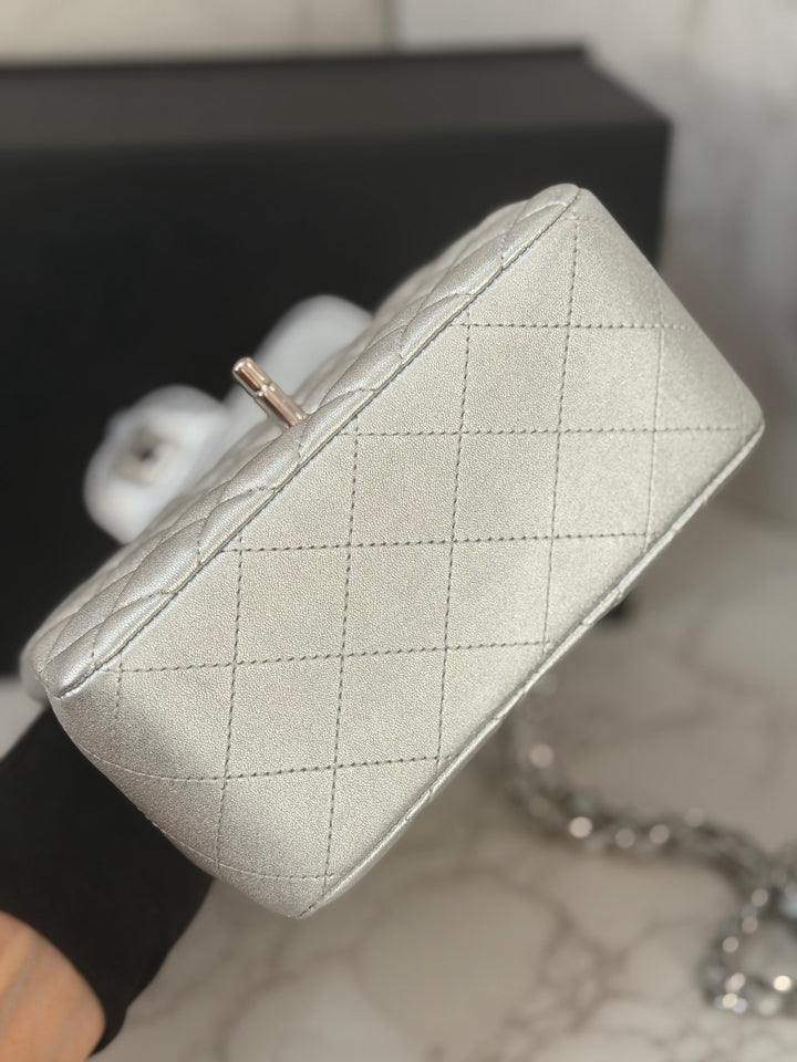 Chanel Series 31 21P Collection Iridescent Silver lambskin SHW Square Mini Flap Bag 2021