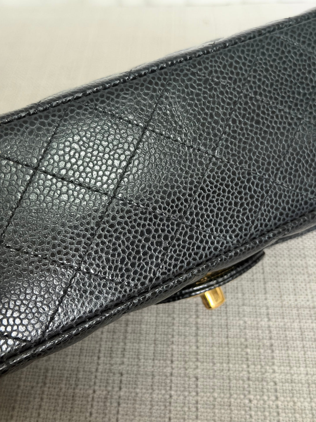 CHANEL 2022 Black Caviar GHW Timeless Classic Medium ML 11.12 Double Flap Bag