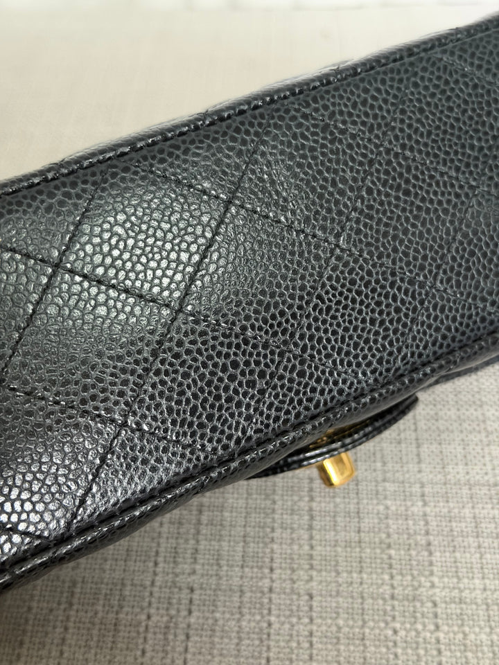 CHANEL 2022 Black Caviar GHW Timeless Classic Medium ML 11.12 Double Flap Bag