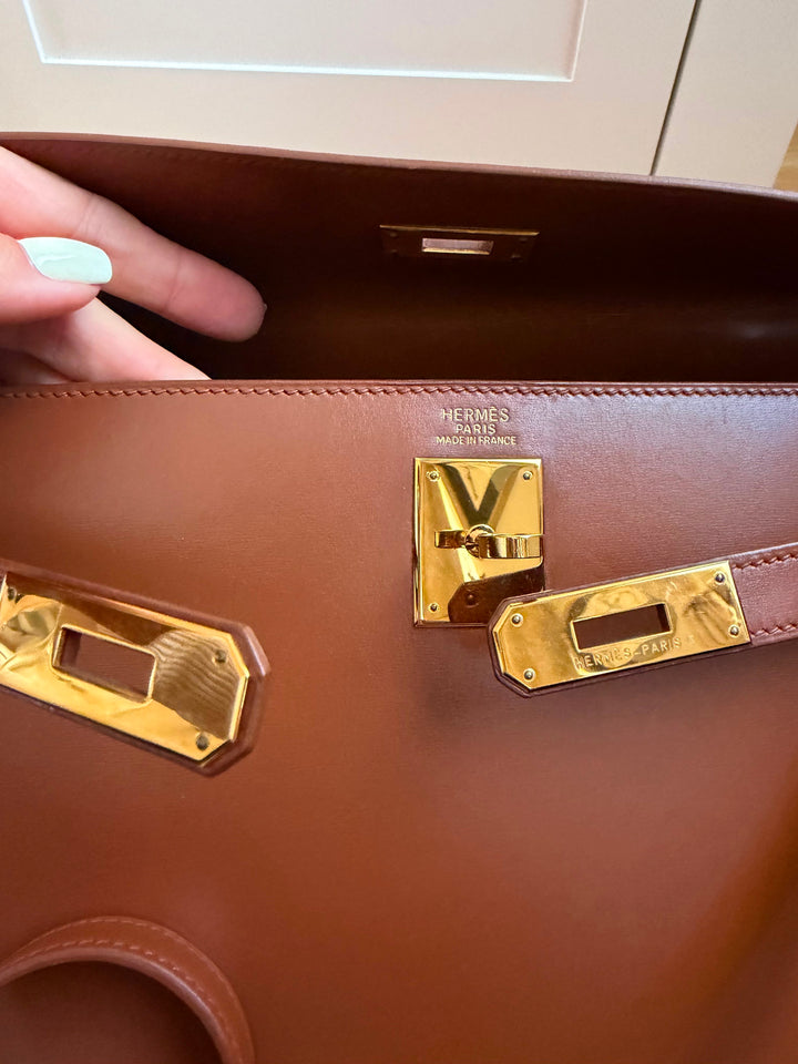 HERMÈS Kelly 32 Noisette Box leather GHW Stamp F in sq 2002 RARE
