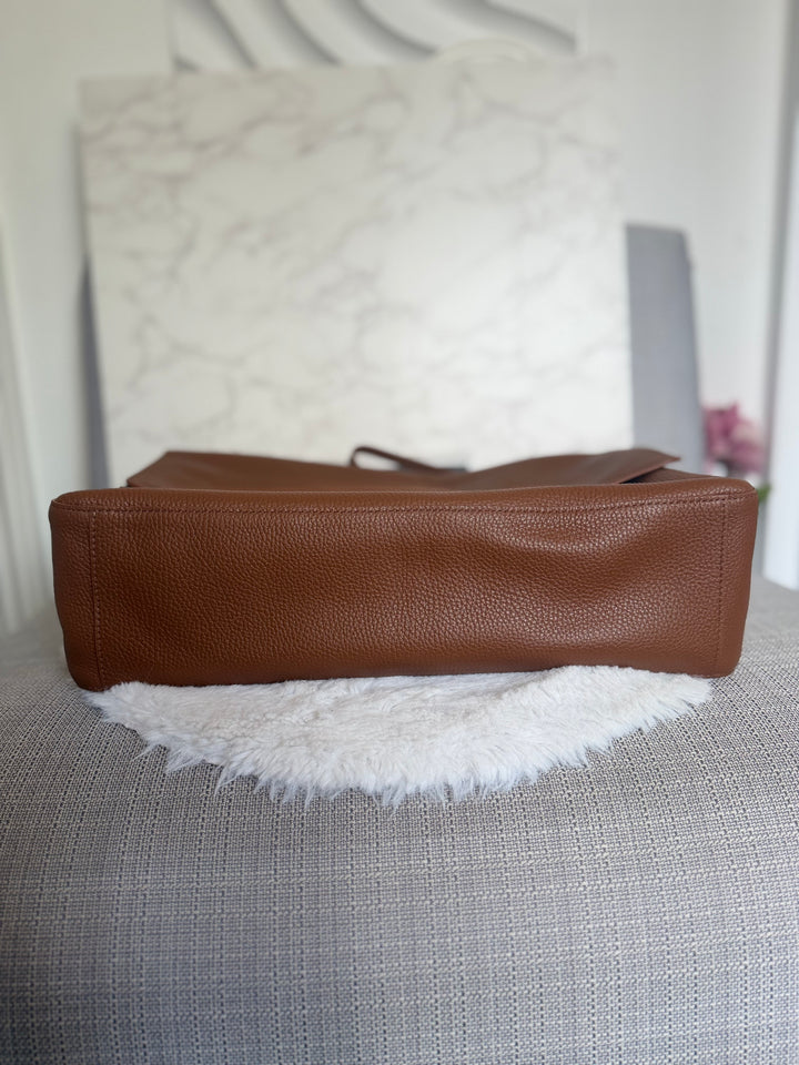 CHANEL 26A Camel Caviar SHW Maxi Flap Bag 38.5 cms Matthieu Blazy 2026