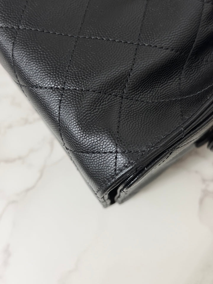 CHANEL 26C 2025/2026 Black Caviar Aged GHW 25 Hobo Bag size Small