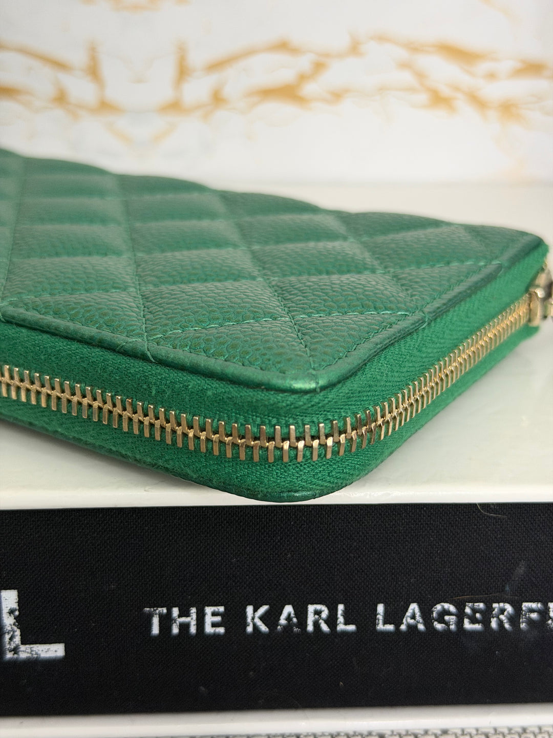 CHANEL series 25 18S collection Emerald Green Caviar LGHW Full size Zipped Wallet