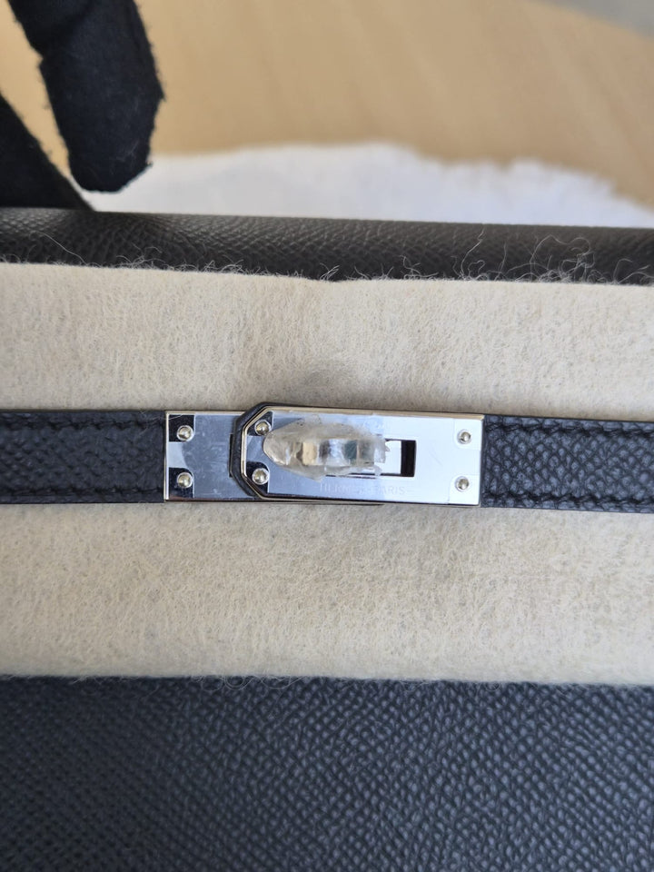 WA/Email to Purchase only- HERMÈS Kelly 25 Sellier Epsom Black 89/Noir 89 PHW Palladium Hardware 2024 W- unused