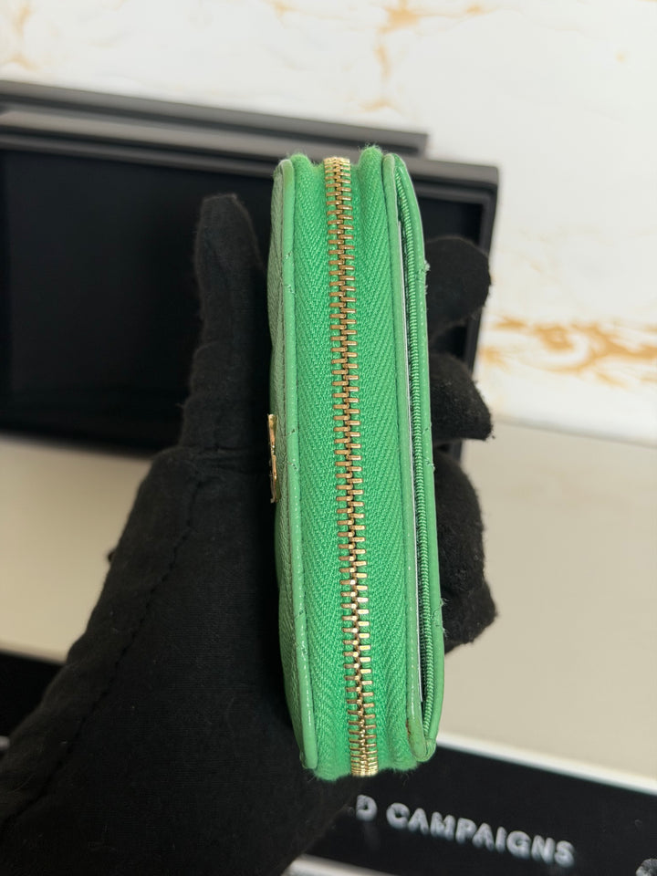 CHANEL 21P series 31 Green Caviar LGHW Zippy Coin Purse
