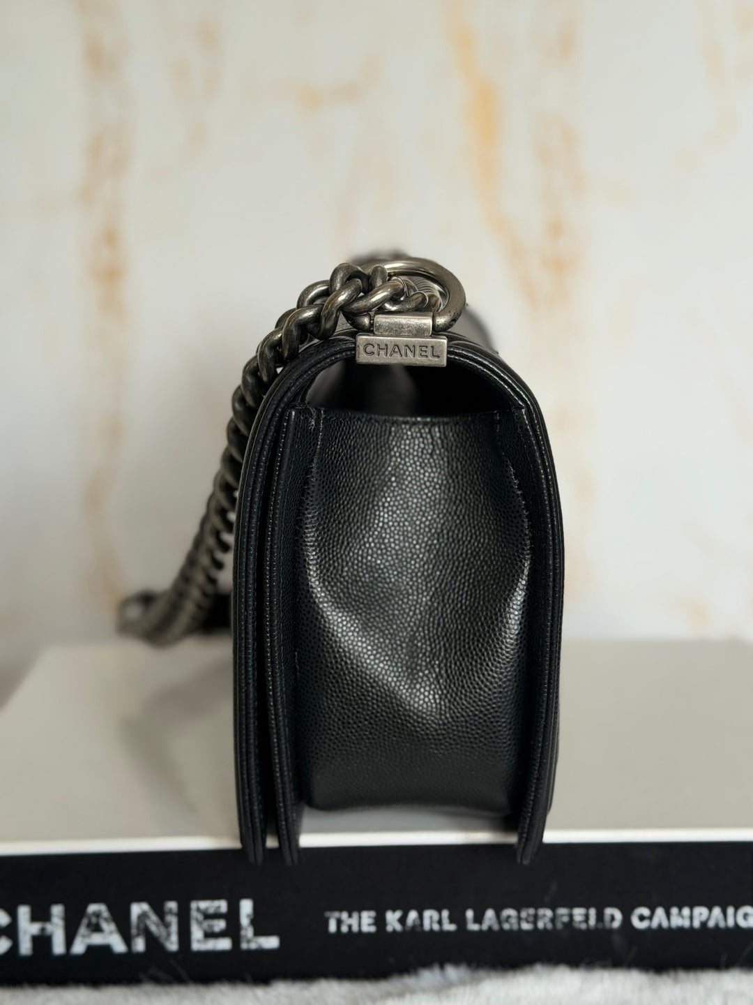 CHANEL series 25 Black Caviar Ruthenium Hardware Old Medium Le Boy Bag 25 cms 2018