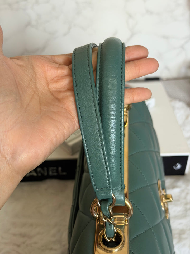 CHANEL series 26 Green Lambskin LGHW Small Trendy CC Top Handle Flap Bag 2018