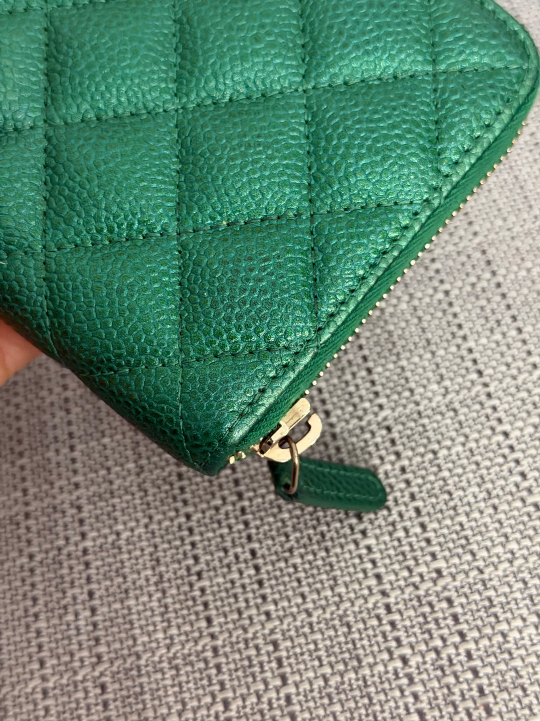 CHANEL series 25 18S collection Emerald Green Caviar LGHW Full size Zipped Wallet