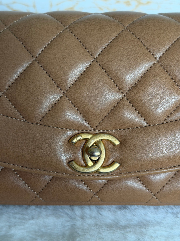 CHANEL series 21 Caramel Brown Lambskin aged GHW Diana Reissue Flap Bag size SMALL 2015
