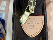 Load image into Gallery viewer, Louis Vuitton LV Toiletry 26 Pouch with Canvas Monogram
