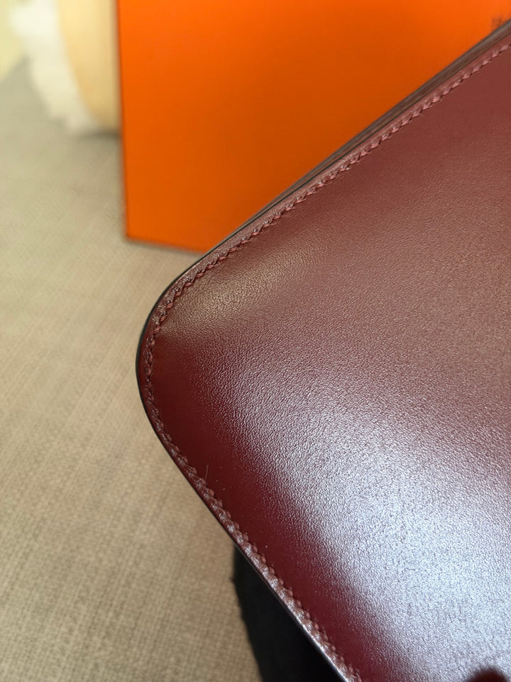 HERMÈS Rouge H Box Leather GHW Mini Constance 18 Flap Bag stamp D 2019