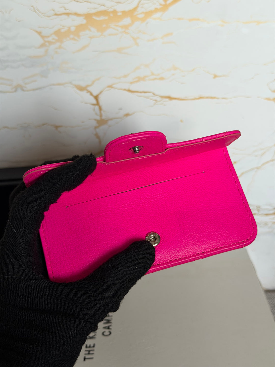 CHANEL Neon Pink SHW Reissue Card Holder 2018