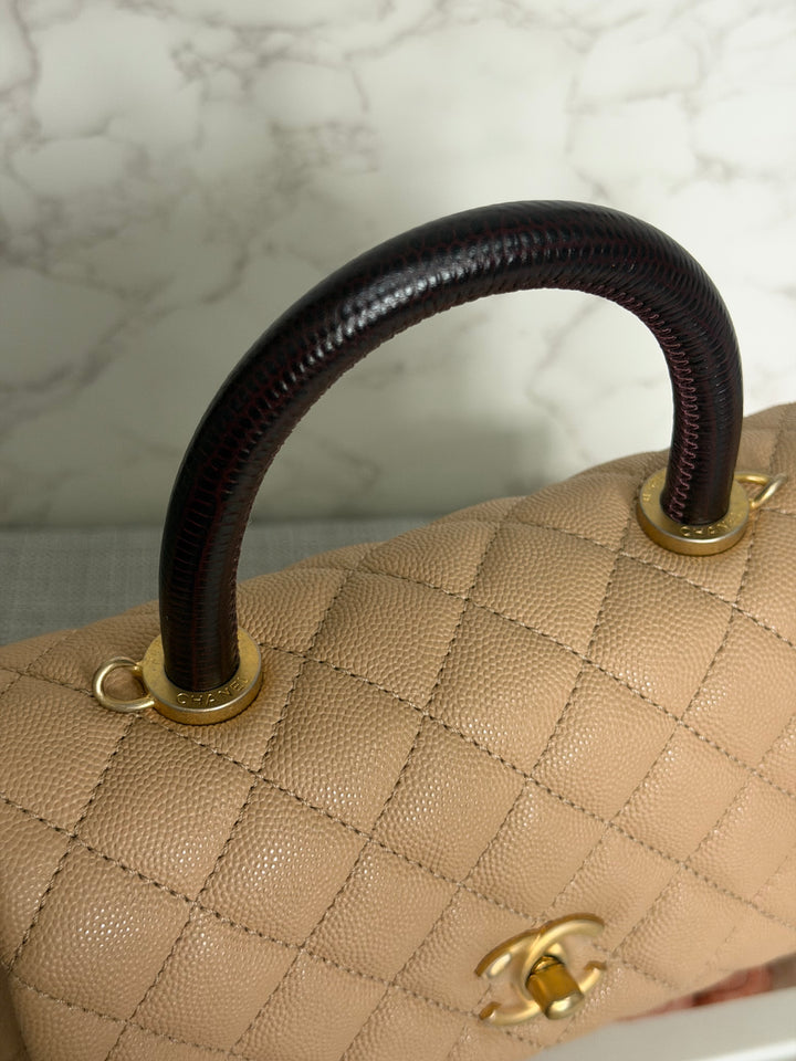 CHANEL series 29 Beige Caviar Aged GHW Deep burgundy Lizard Handle Coco Handle size Small 2019/2020