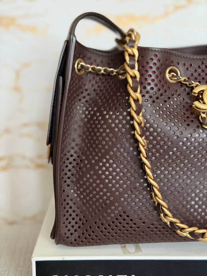 CHANEL 26S 25 Hobo Bag in Perforated BROWN Calf skin Aged GHW size SMALL