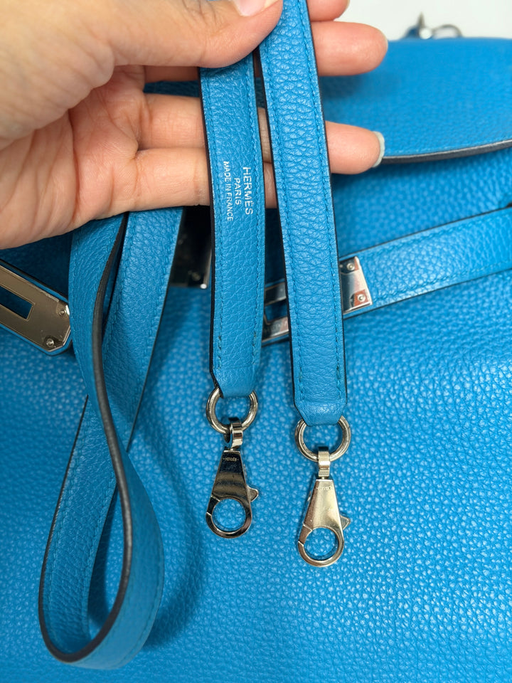 HERMÈS Bleu Frida Togo Leather PHW Kelly 28 Bag Stamp A 2017