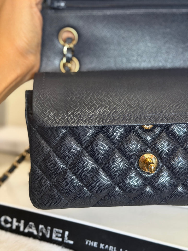 CHANEL series 31 Dark Navy Caviar LGHW Small Timeless Classic Double Flap Bag 2020/2021