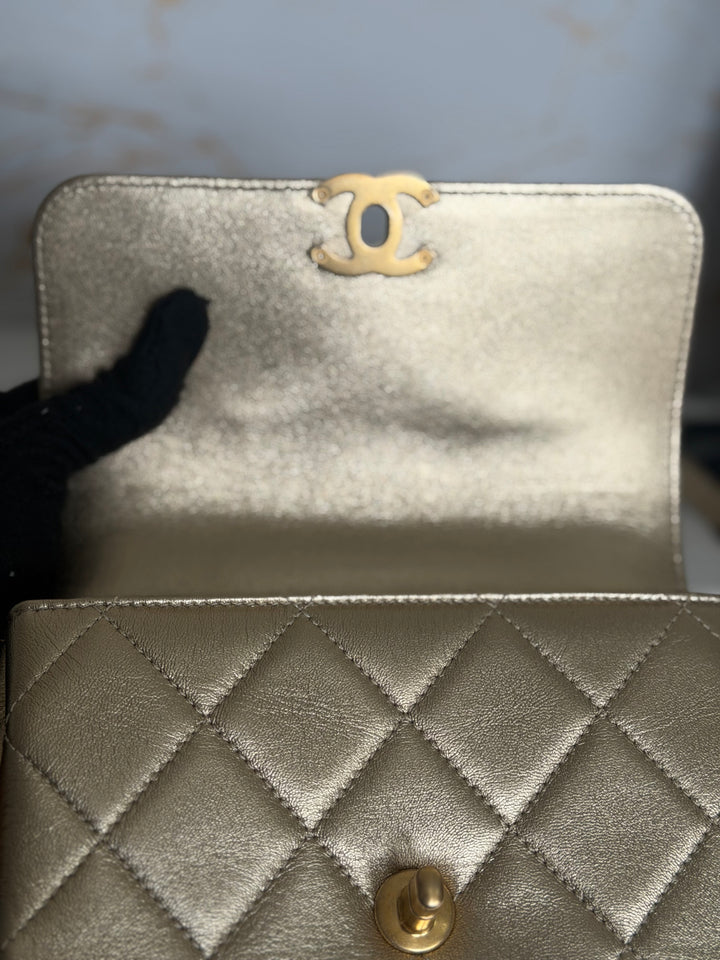 CHANEL Gold Metallic Lambskin CC Crystal Logo Chain Flap Bag 2022