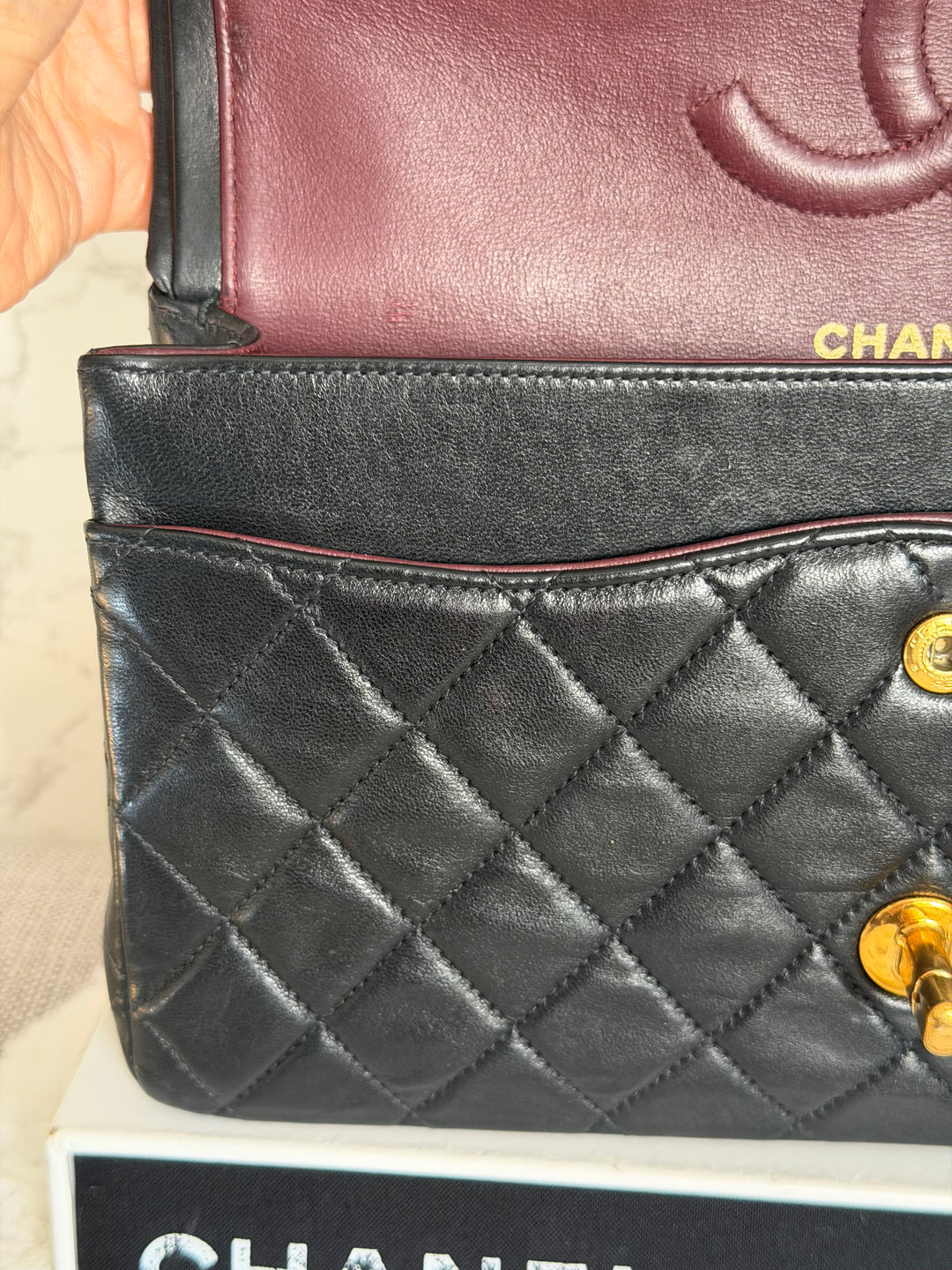 CHANEL series 6 Black Lambskin 24K GHW Vintage Medium ML Timeless Classic Double Flap Bag circa 2000-2002