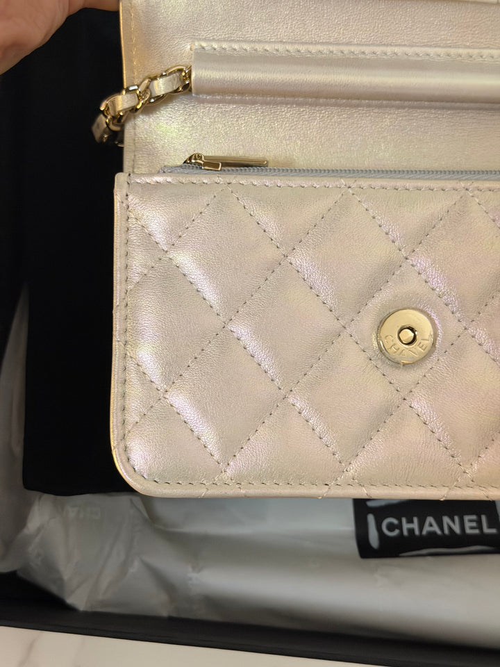 CHANEL series 31 20B Ivory Calf Skin LGHW Mini Wallet on Chain (WOC) 6 inches