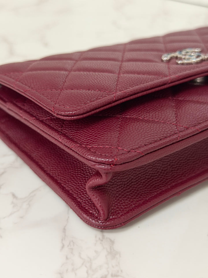 CHANEL 2024 Burgundy Caviar SHW Classic Wallet on chain (WOC) with crystal CC Logo
