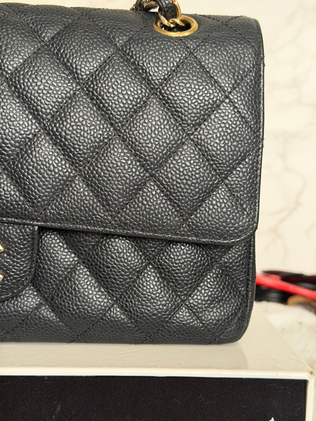 CHANEL series 16 Black Caviar GHW Medium ML Timeless Classic Double Flap bag 2011/2012