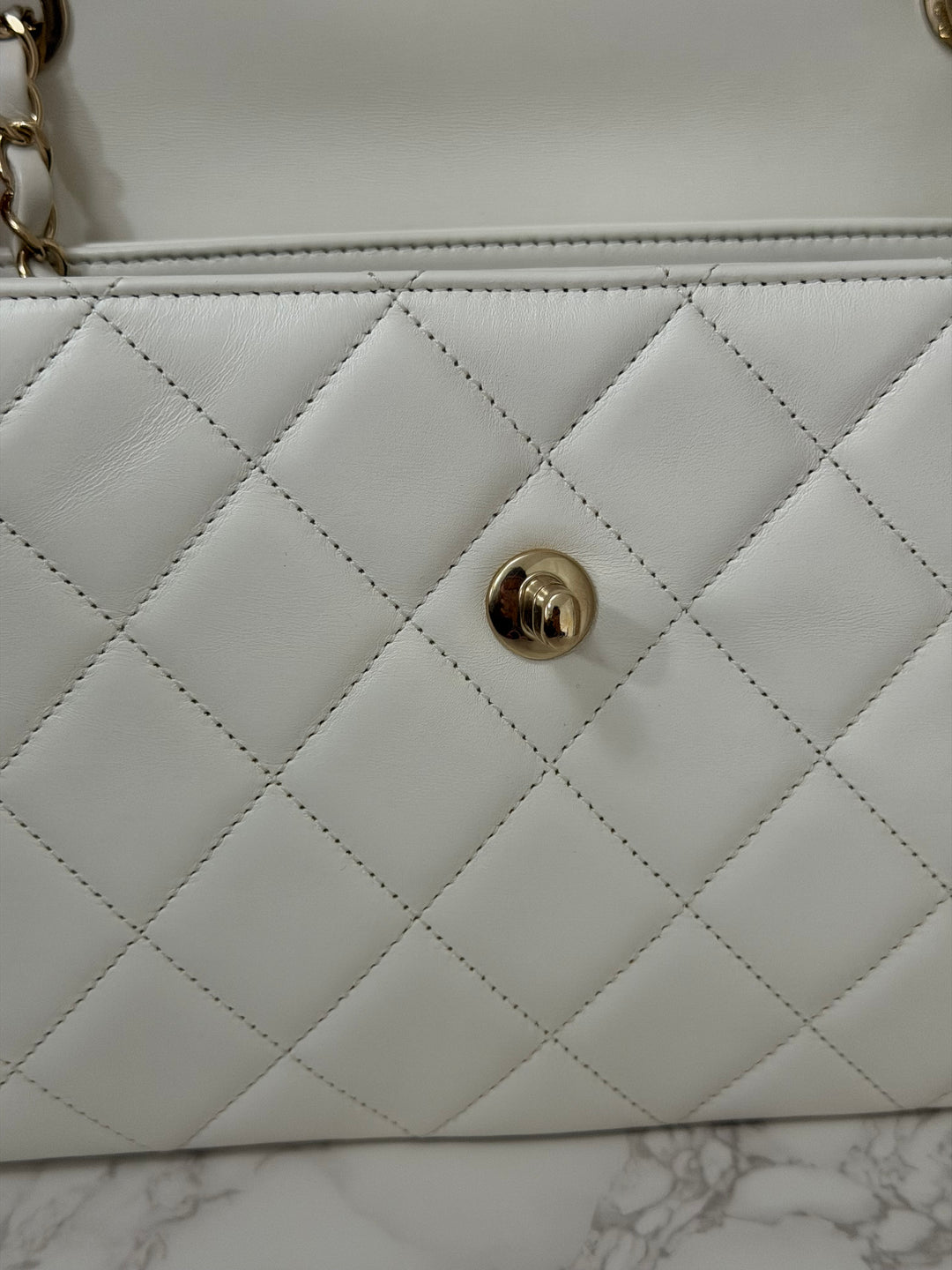 CHANEL 23S collection 2023 White Lambskin LGHW Trendy CC Flap Bag size Small with raised CHANEL Engraved Plate Top Handle