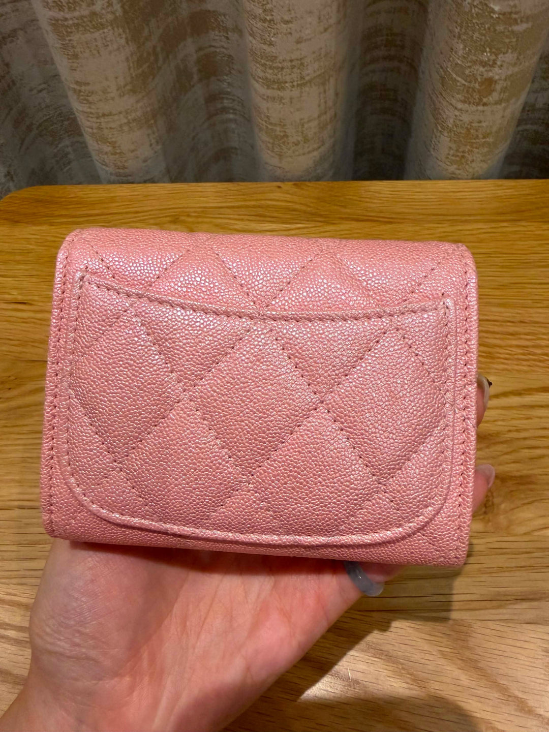 CHANEL 19S Iridescent pink caviar LGHW Card Holder with Chain 2019 series 27