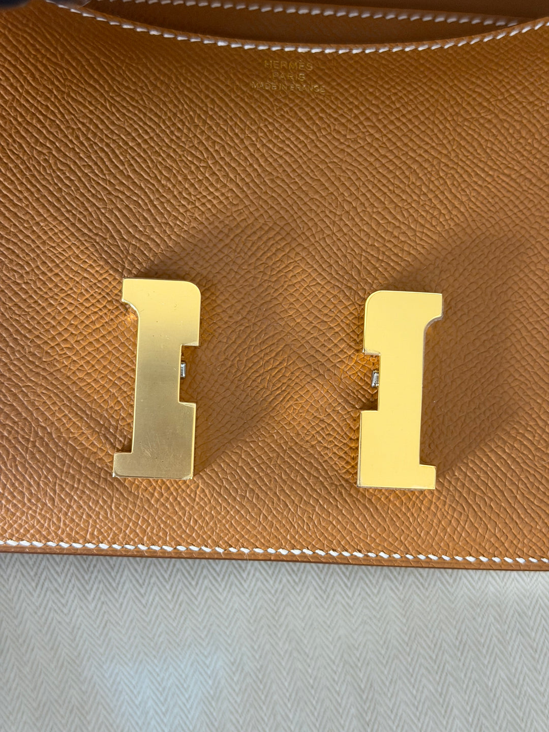 HERMÈS Constance 18 Gold Epsom Leather GHW Stamp B - 2023