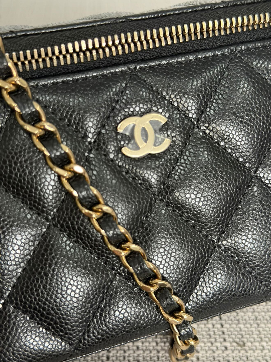 CHANEL Black Caviar LGHW Small Vanity with chain
