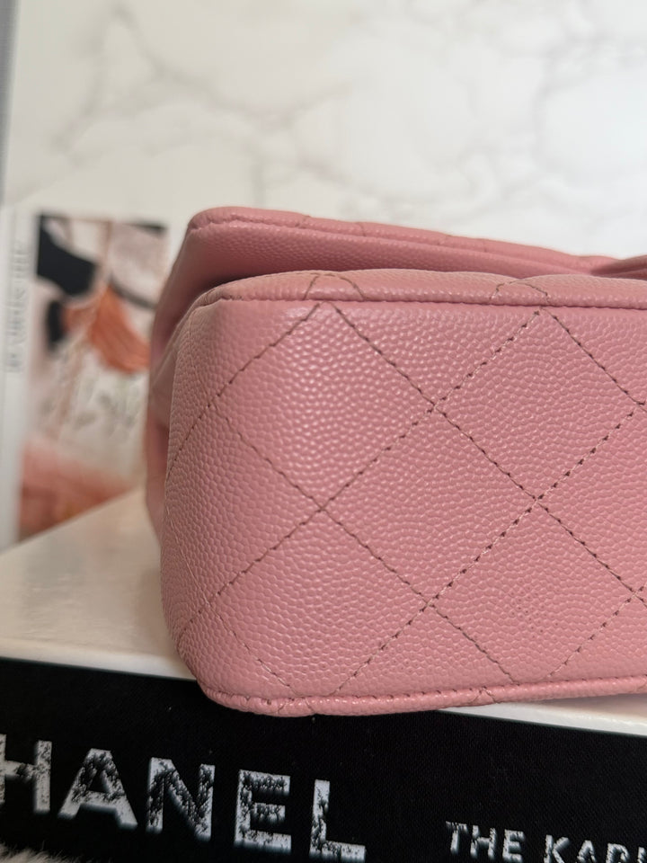 CHANEL 22C Sakura pink Caviar LGHW Medium ML Timeless Classic double flap bag 2022