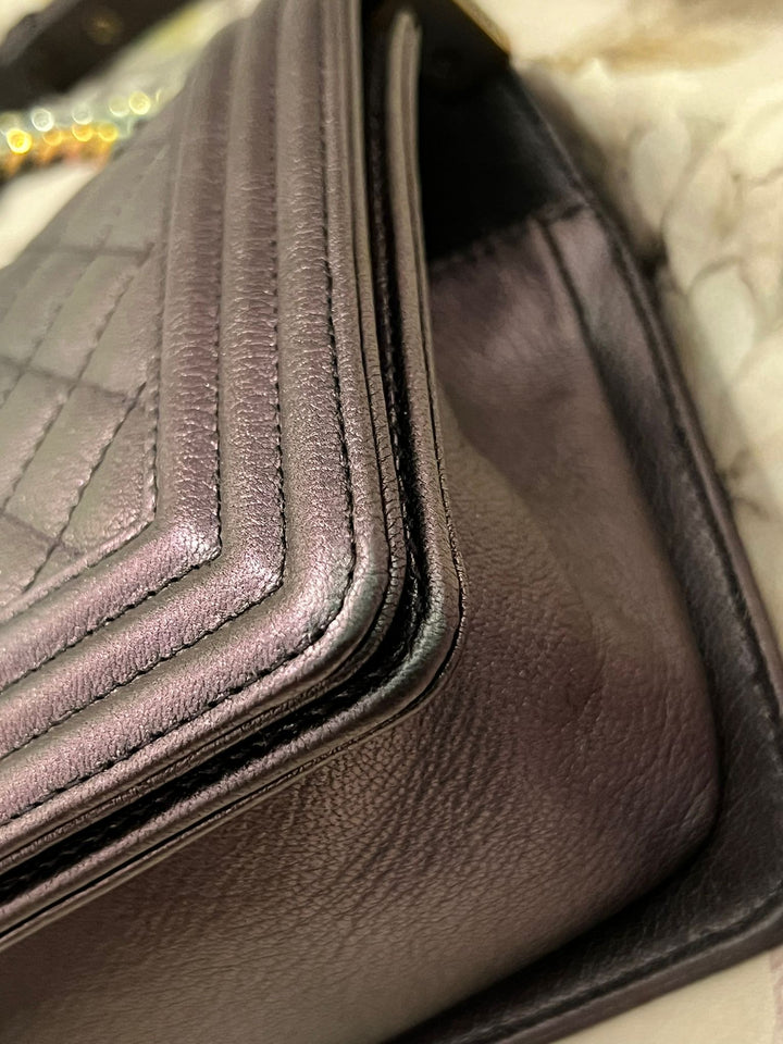 Chanel 16C 2016 Cruise collection series 21 Purple Iridescent Calf skin rainbow mermaid hardware Le Boy Old Medium Flap Bag