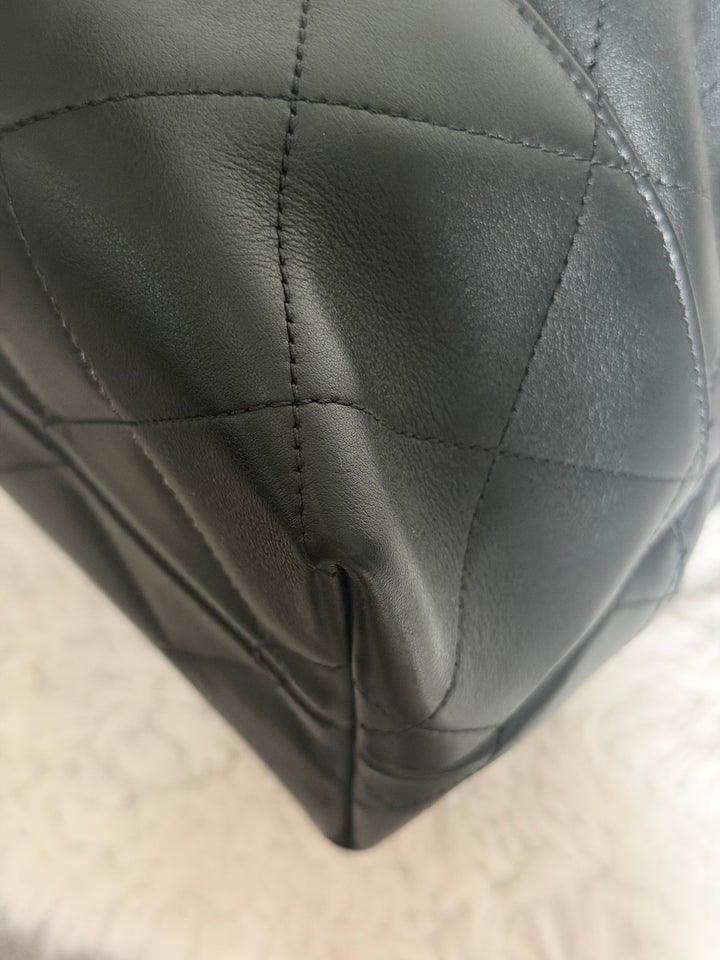 CHANEL 25A Black Calf Skin aged GHW Hobo Shopping Bag size Small 2025