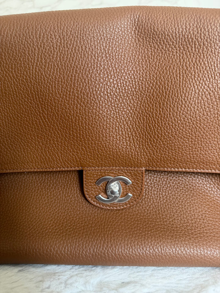 CHANEL 26A Camel Caviar SHW Maxi Flap Bag 38.5 cms Matthieu Blazy 2026