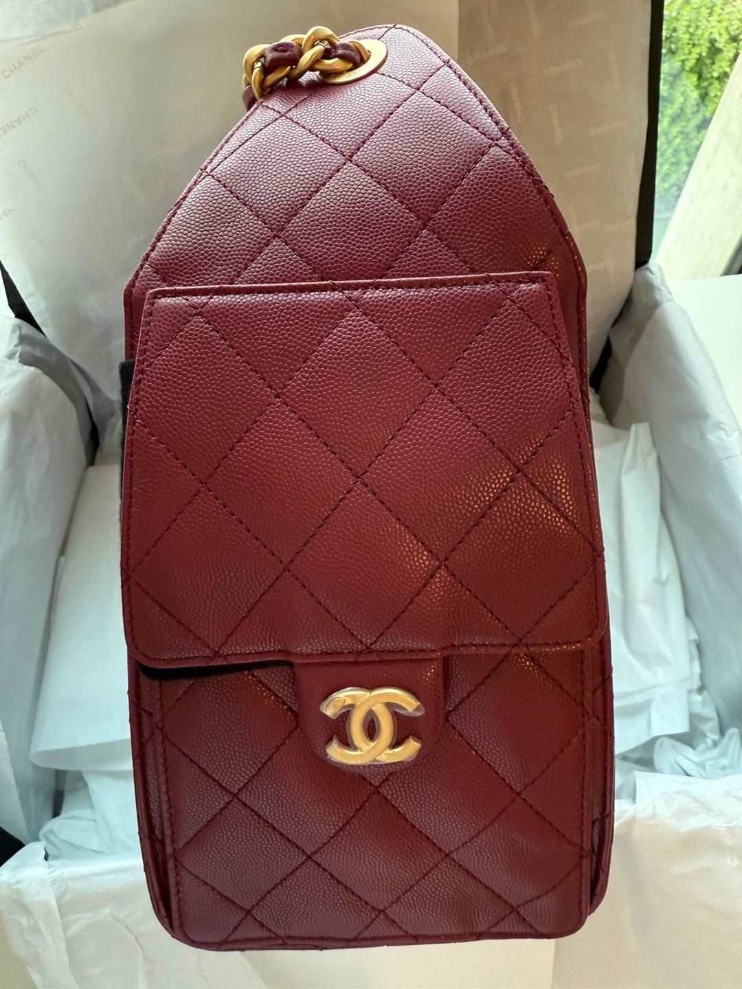 CHANEL 25 Hobo Bag in Burgundy Caviar Aged GHW 25S 2025 Collection