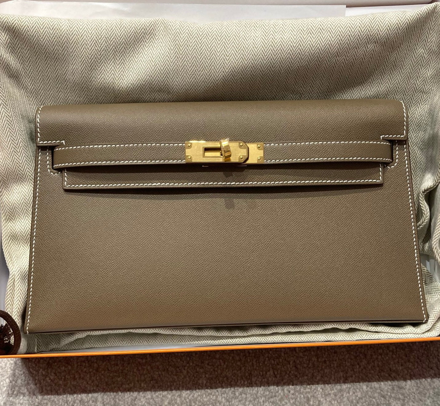 Hermes Kelly Elan EtoupeVeau Madame Leather GHW Stamp Z (2025