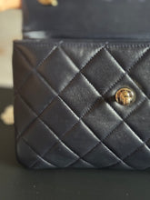 Load image into Gallery viewer, Chanel series 28 2018/2019 Navy Lambskin Champagne GHW Trendy CC Flap Bag size Small with Detachable Strap
