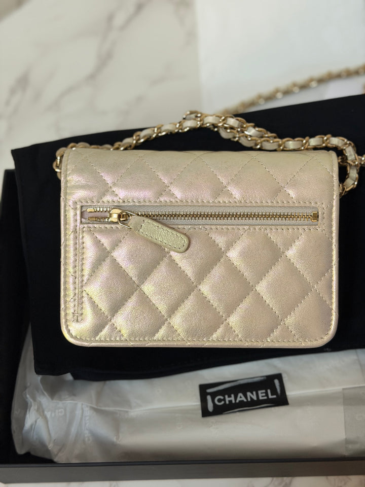 CHANEL series 31 20B Ivory Calf Skin LGHW Mini Wallet on Chain (WOC) 6 inches
