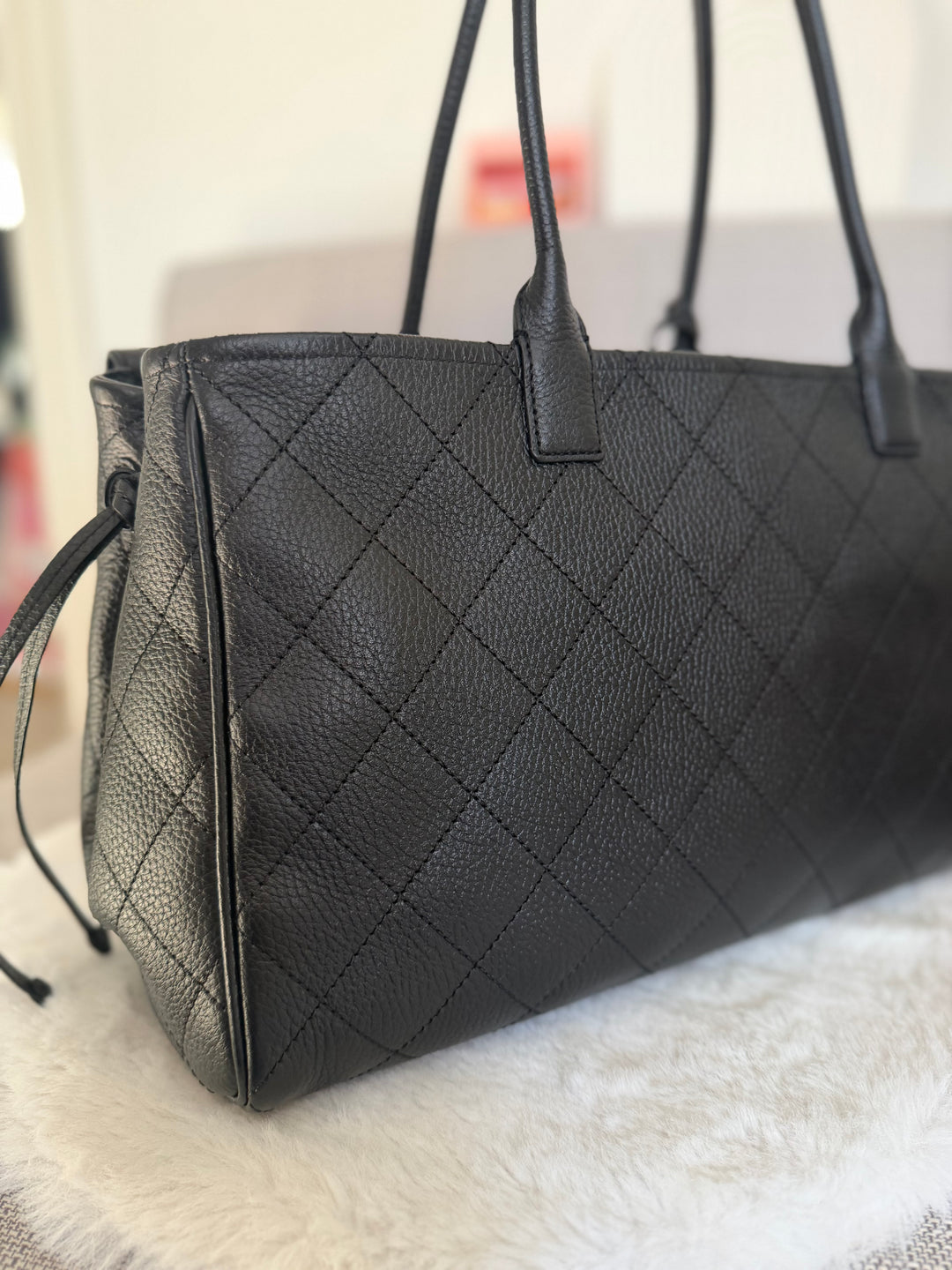 CHANEL Métiers d’art 26A 2026 Black Caviar Medium Shopping Tote Bag GHW NEW Size AP6428