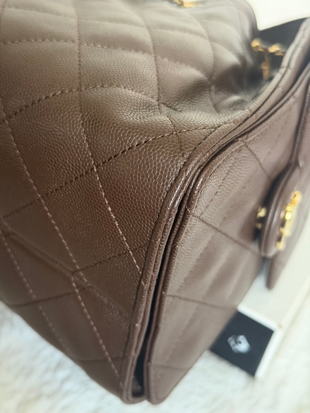 CHANEL 26B Chocolate brown Caviar LGHW 25 Hobo Bag size Small 2026