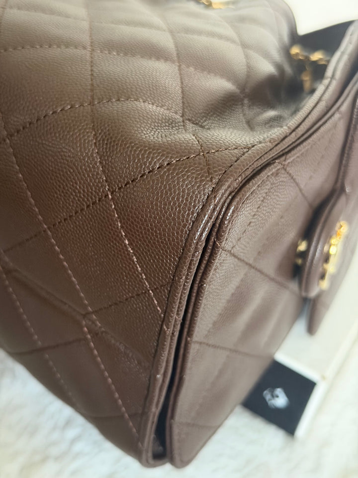 CHANEL 26B Chocolate brown Caviar LGHW 25 Hobo Bag size Small 2026
