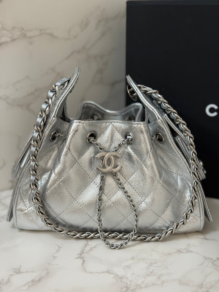 CHANEL 26C Silver Caviar shiny SHW Mini 25 Hobo Bag