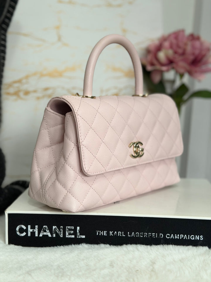 CHANEL 22P Sakura Pink Caviar LGHW Coco Handle Flap Bag with detachable strap 2022 size SMALL