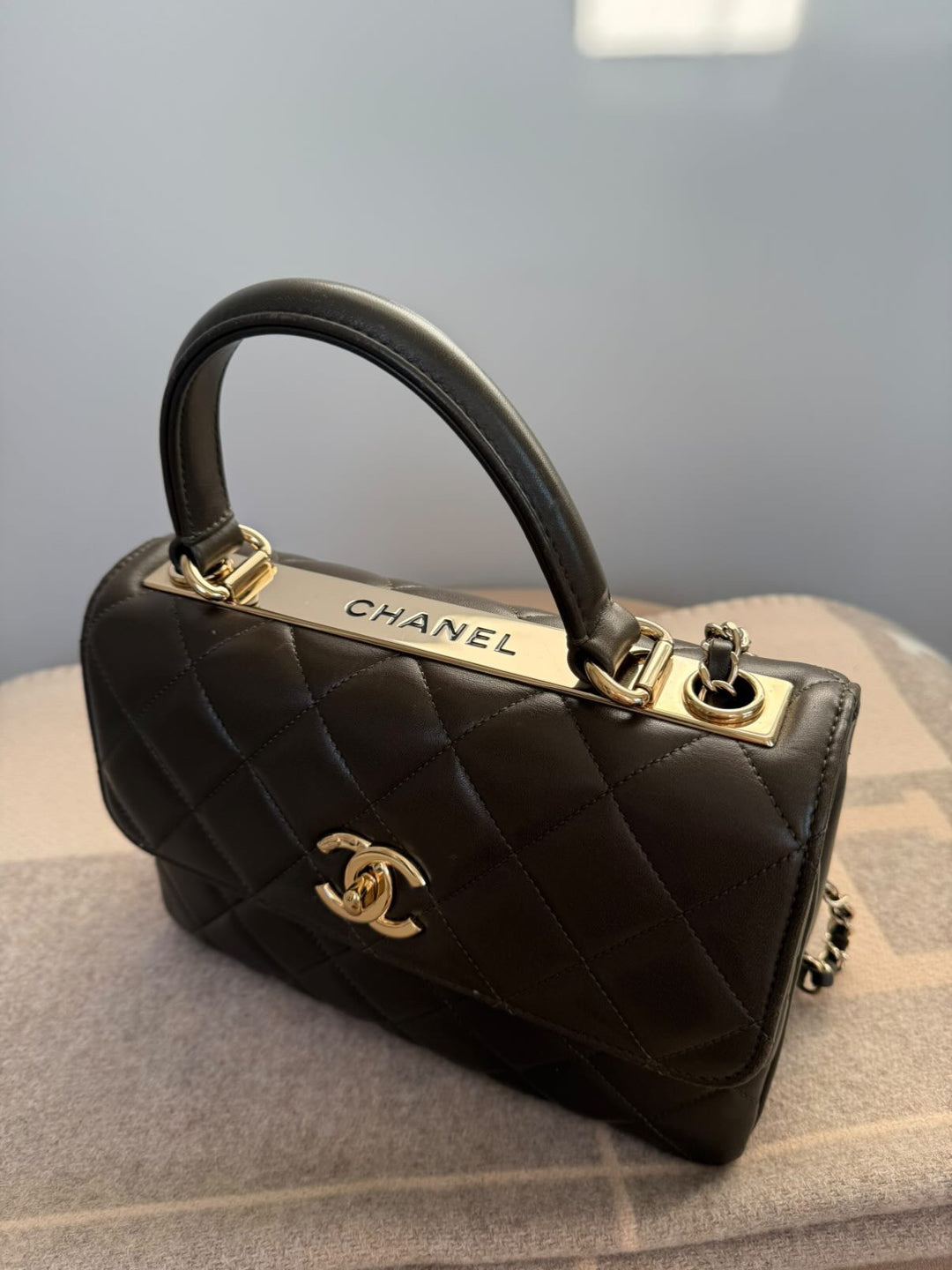 CHANEL series 23 2016 Khaki Green Lambskin LGHW Trendy CC Flap bag size Small with detachable chain