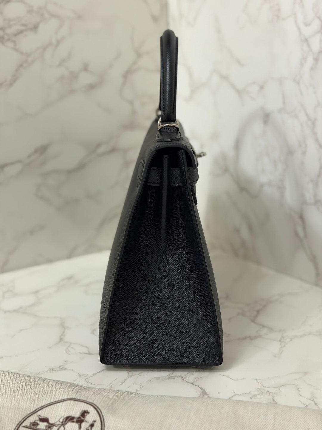 HERMES Black Noir Sellier Epsom Leather PHW Kelly 28 Stamp R 2014