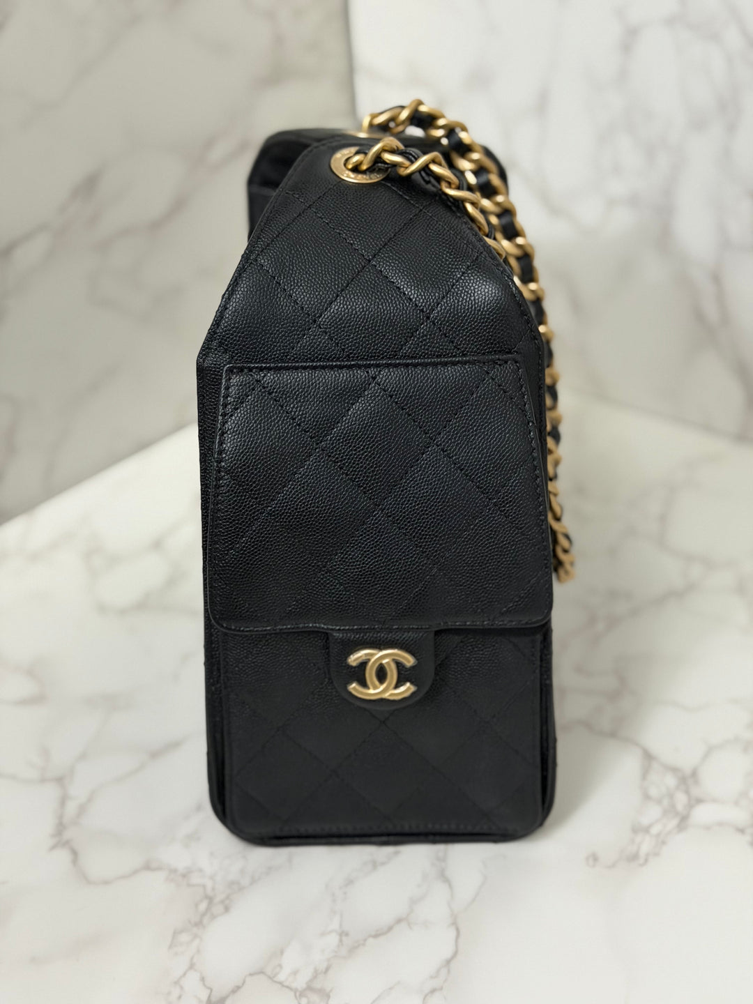 CHANEL 26C 2025/2026 Black Caviar Aged GHW 25 Hobo Bag size Small