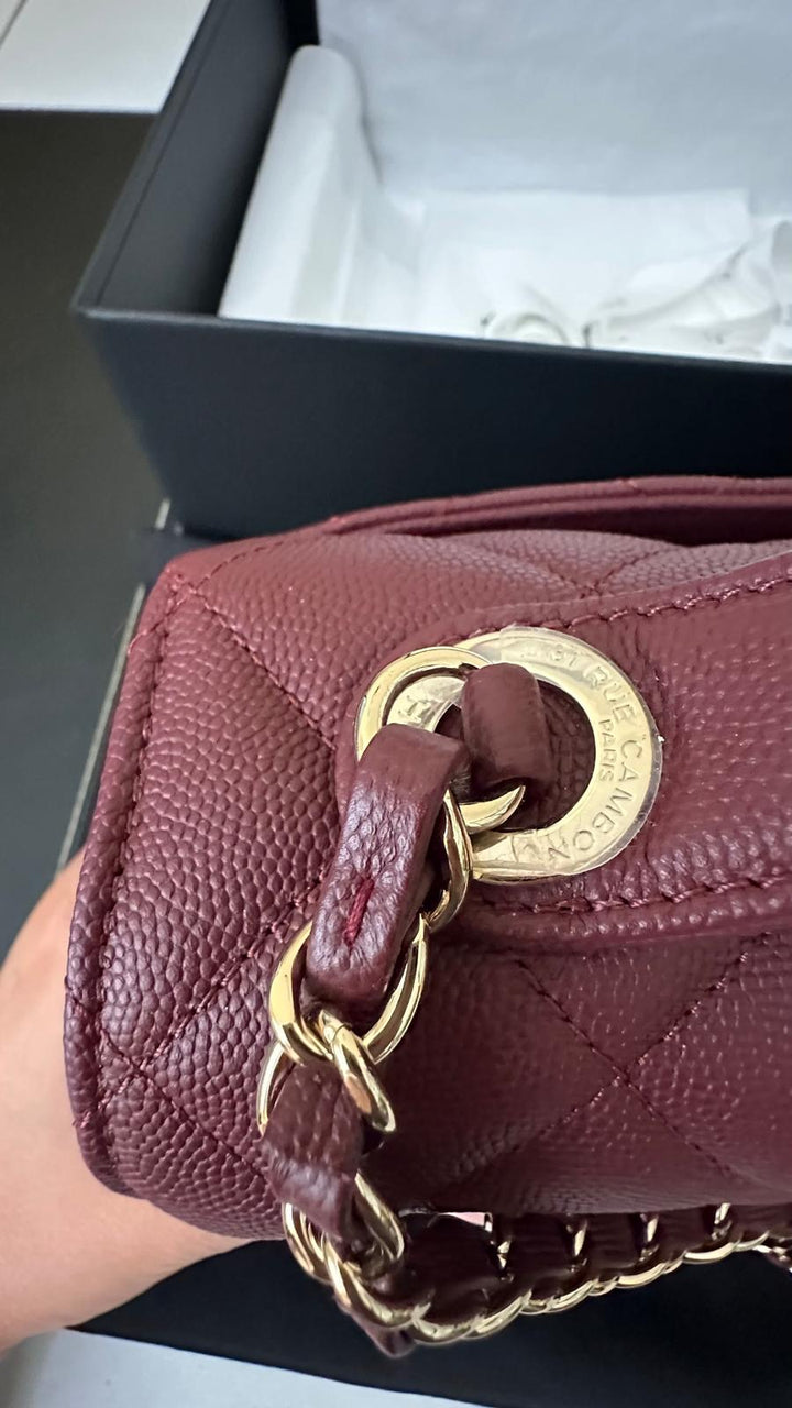 CHANEL series 30 Burgundy Caviar LGHW Medium Business Affinity Flap Bag with top handle 2020