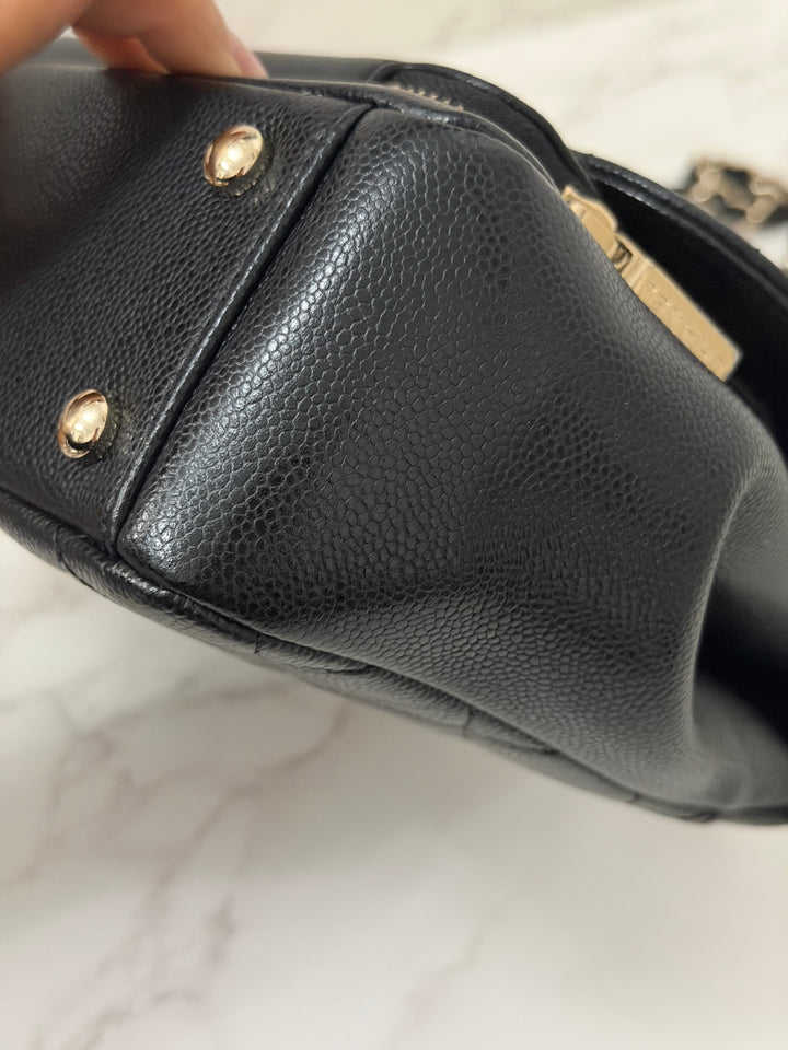 CHANEL Black Caviar LGHW Medium Business Affinity Flap Bag Microchipped