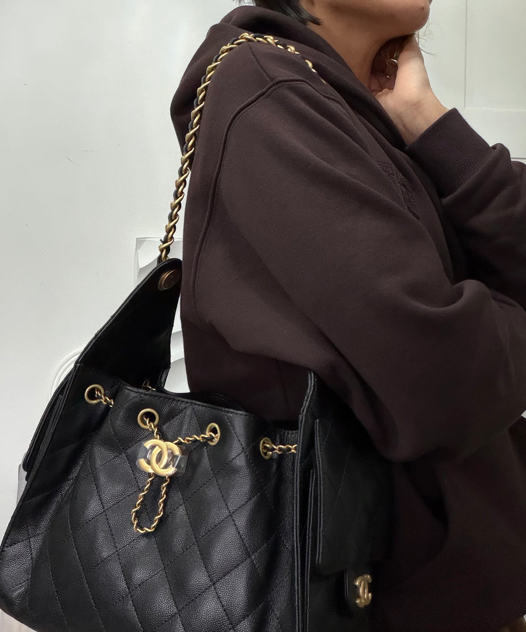 CHANEL 26C 2025/2026 Black Caviar Aged GHW 25 Hobo Bag size Small